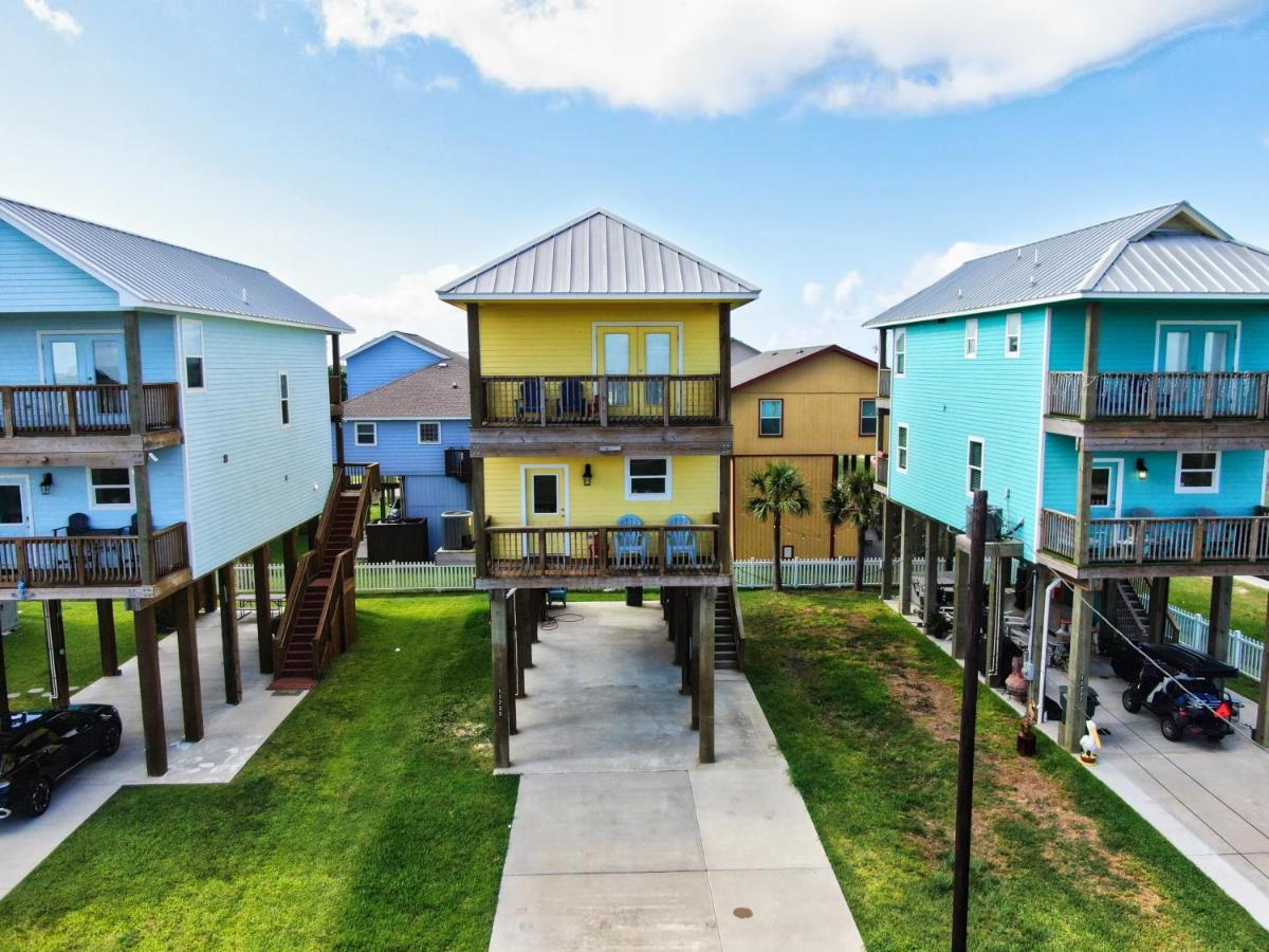 Yellow Beach Haven, Decks, Views, Mere Steps To Sand Galveston Kültér fotó